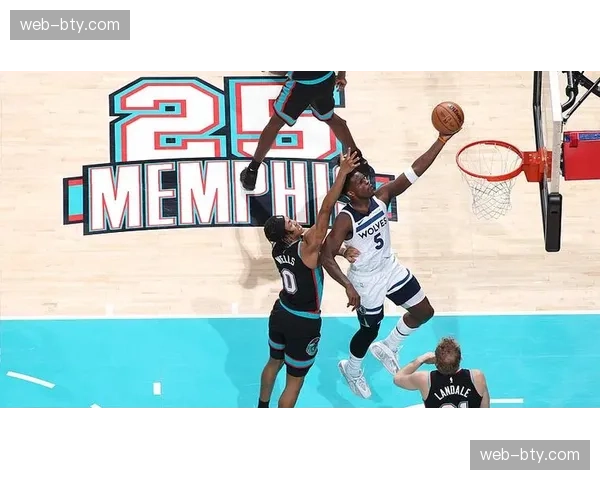 森林狼爱德华兹膝伤缺阵 核心缺席冲击前六难度增加